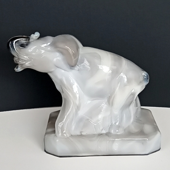 Boyd Other - Boyd slag glass elephant
